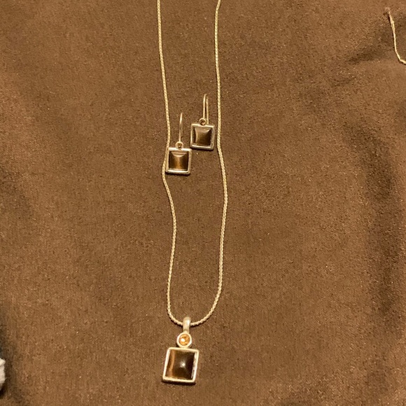 Jewelry - Picture 6 of 16